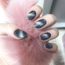 -小四撸猫美甲咖