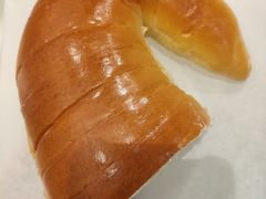 乳酪金角包-BreadTalk面包新语·烘焙蛋糕(中华广场店)