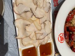 -肥肥虾庄·金牌油焖大虾(杨园滨江时代walk店)