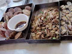 -老三李村河底戳子肉(总店)