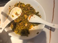 -阿瓦山寨·湘菜现炒·剁椒鱼头王(咸阳总店)