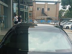 -上海星瀚奔驰4S店(红柳路店)