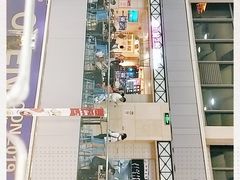 -小杨生煎(金山百联购物中心3楼店)