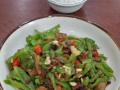 -湖南人家湘菜馆(镇江路店)