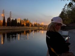 -时尚殿堂明星门店