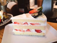 草莓戚风-三花屋 Mihhanaya