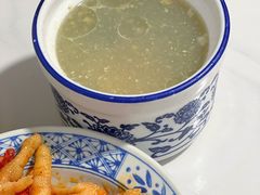 皮蛋肉饼汤-小罗子汤店(大士院总店)