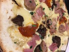 肉食香肠披萨-G+KITCHEN(龙湖狮山天街店)