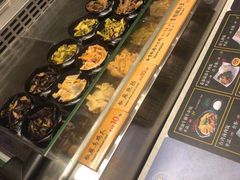 自助取餐区-好人民间小吃(镇江八佰伴店)