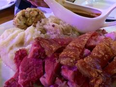 烤猪肘-皇冠自酿啤酒坊(中国红街5号楼店)