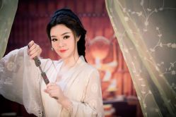 点击看大图 -九月鹰飞汉服摄影工作室