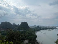 -叠彩山景区