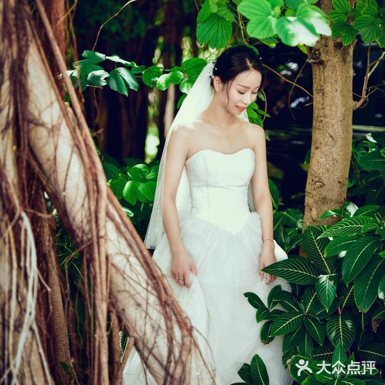 婚纱照，躲过了白雪皑皑躲不过绿色🏠🏠