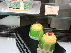 -上海半岛酒店·半岛精品店