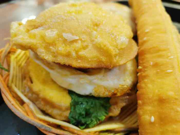 惠宾饭庄(中山路店)-"追着必吃榜来吃的,人真挺多的,多是家庭聚.