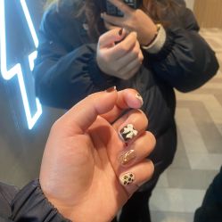 -UGIRL有个美甲
