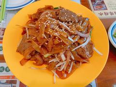 干炒牛河-小龍鳳餐室(番禺路店)