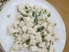 -鹤乡东北菜(崮山路店)