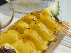 -嗨辣小聚·盘锦河蟹·海鲜烧烤龙虾(盘锦十年好店)