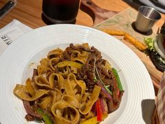 -三勾JJJ Burger&Coffee(梅溪湖店)