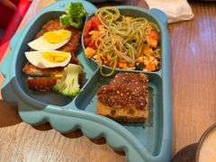 -耶里夏丽·丝路国际·新疆餐厅(浦东区东方路店)