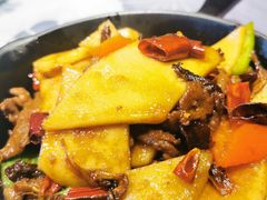 油鸡枞炒饵块-醉云喃