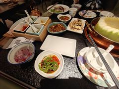 -得意咚瓜·顺德鱼生·冬瓜火锅(深圳首店)