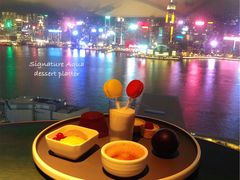 Signature&nbsp;Aqua&nbsp;dessert&nbsp;platter-Aqua