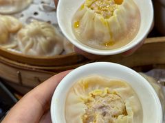 -莱莱小笼·乔艾