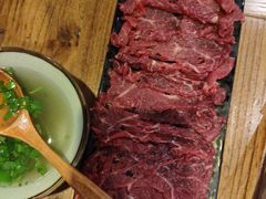 -牛村来人潮汕牛肉火锅(西单店)