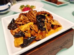 -梅飞酒家(名辉豪庭店)