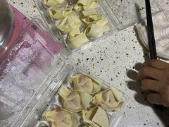 -八二小区抄手(龙湖上城天街店)