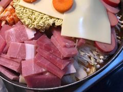 -炙韩料理·部队锅专门店