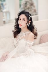 -艾米丽婚纱礼服