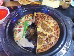 宽板凳菌汤鸳鸯锅-宽板凳老灶火锅(南礼士路店)