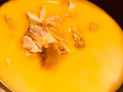 -鲜入围煮花胶鸡海鲜火锅