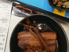 -老娘舅餐厅(黄龙体育中心店)