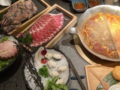 企鹅qq丸-湊湊火锅·茶憩(打浦桥日月光店)