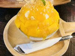 -莓园冰淇淋店