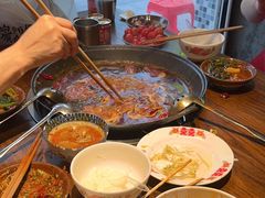 -萍姐火锅·公路夜市(武汉首店)