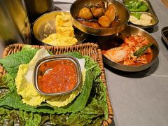 -草家酱蟹炭火烤肉店(珲春南路一店)