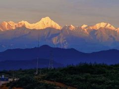 -贡嘎雪山
