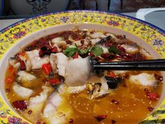 赛里木湖沸腾鱼-羊巴道新疆菜·清真(上梅林店)