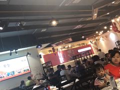 大堂-庞家烧烤客栈(炮台山店)