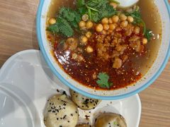牛肉酸辣粉-小杨生煎(香港名都店)