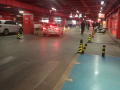 -欧尚超市苏州店停车场(金鸡湖路店)