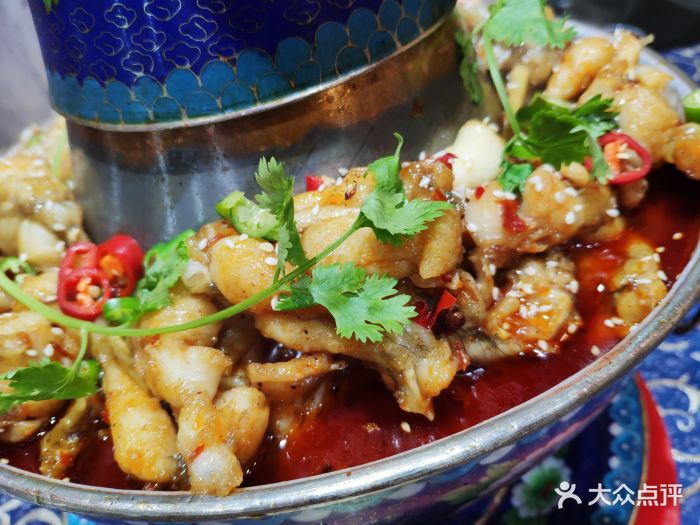 南北小顺子·宫廷牛蛙火锅图片