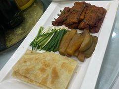 -大鸭梨烤鸭店(金顶街店)