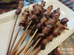 -乌托邦轰趴日租聚会别墅(先生的院子店)