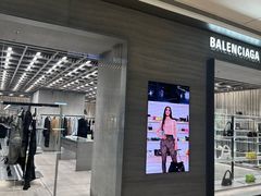 -BALENCIAGA(恒隆广场店)